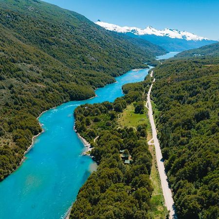 Cabañas Rápidos del Río Baker Puerto Bertrand Esterno foto