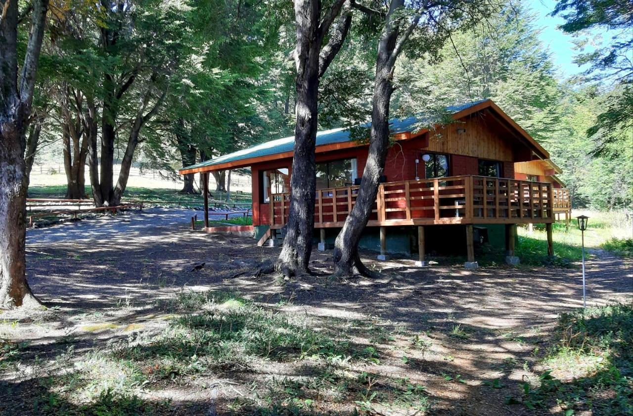 Cabañas Rápidos del Río Baker Puerto Bertrand Esterno foto