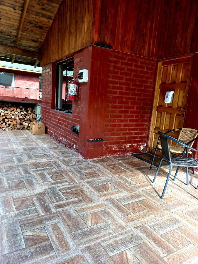 Cabañas Rápidos del Río Baker Puerto Bertrand Esterno foto